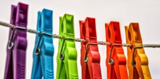 Jak przechowywać dużą ilość ubrań?