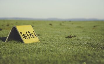 Jak zrobić koszulkę wybielaczem?